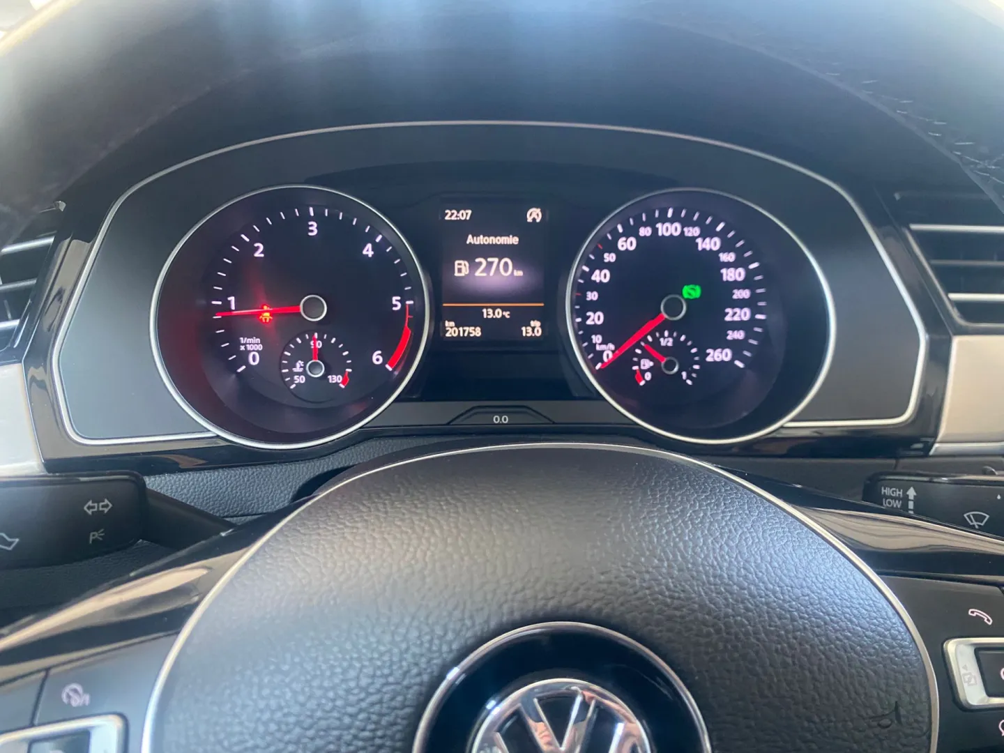 Cumpara/ Vinde online Volkswagen Passat 2015 SH, la cel mai bun pret pentru tine!