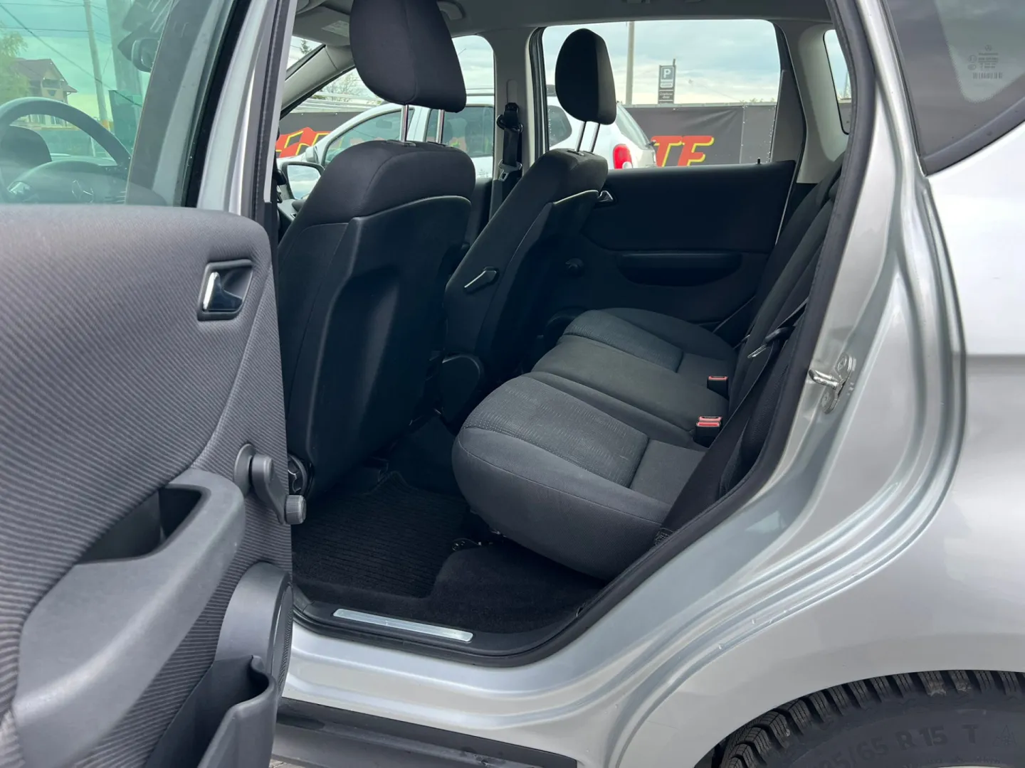 Cumpara/ Vinde online Mercedes-Benz A 180 2011 SH, la cel mai bun pret pentru tine!