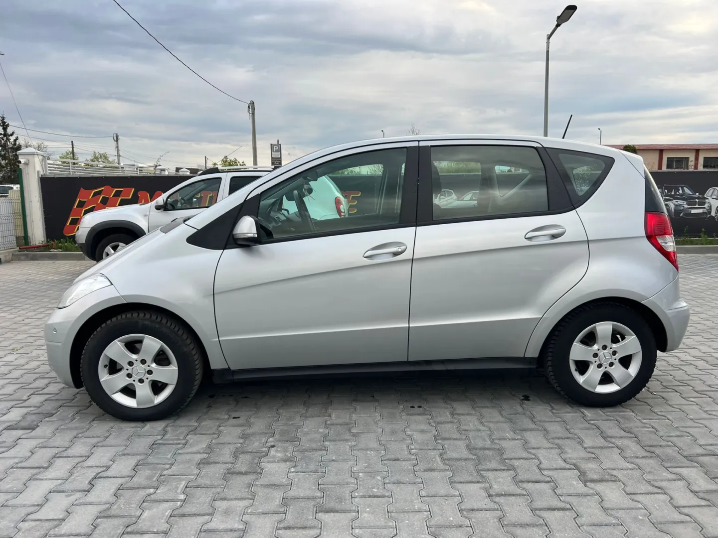 Cumpara/ Vinde online Mercedes-Benz A 180 2011 SH, la cel mai bun pret pentru tine!