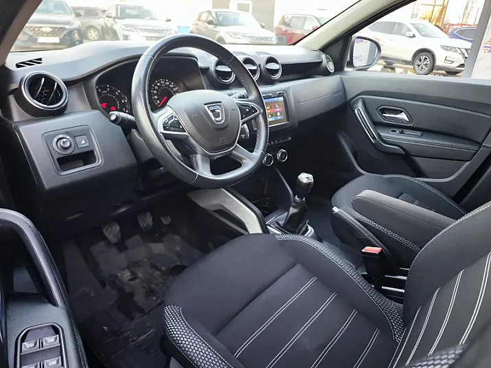 Cumpără / Vinde Dacia Duster 2021 SH, la cel mai bun pret pentru tine!