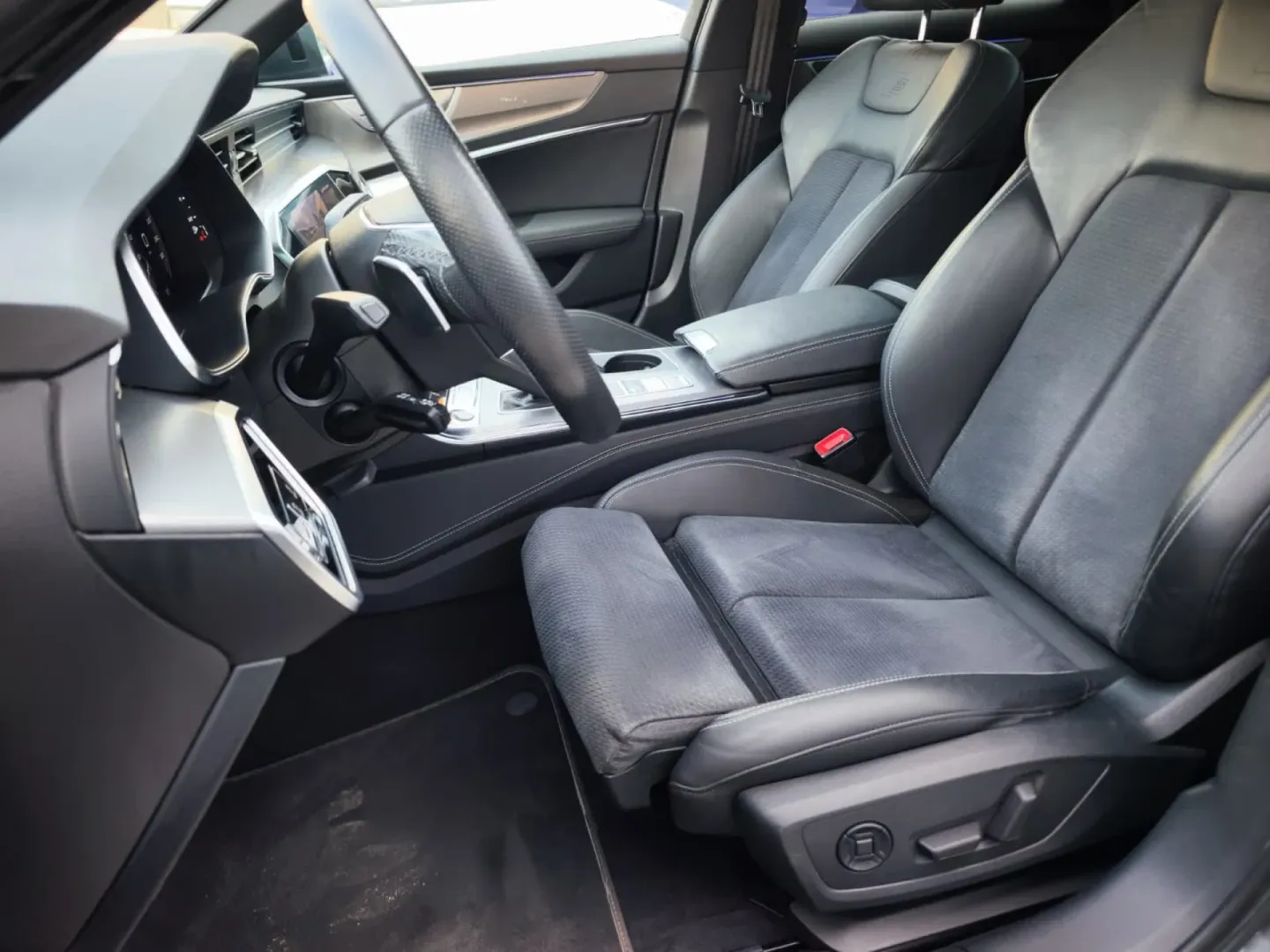 Cumpara/ Vinde online Audi A6 2021 SH, la cel mai bun pret pentru tine!