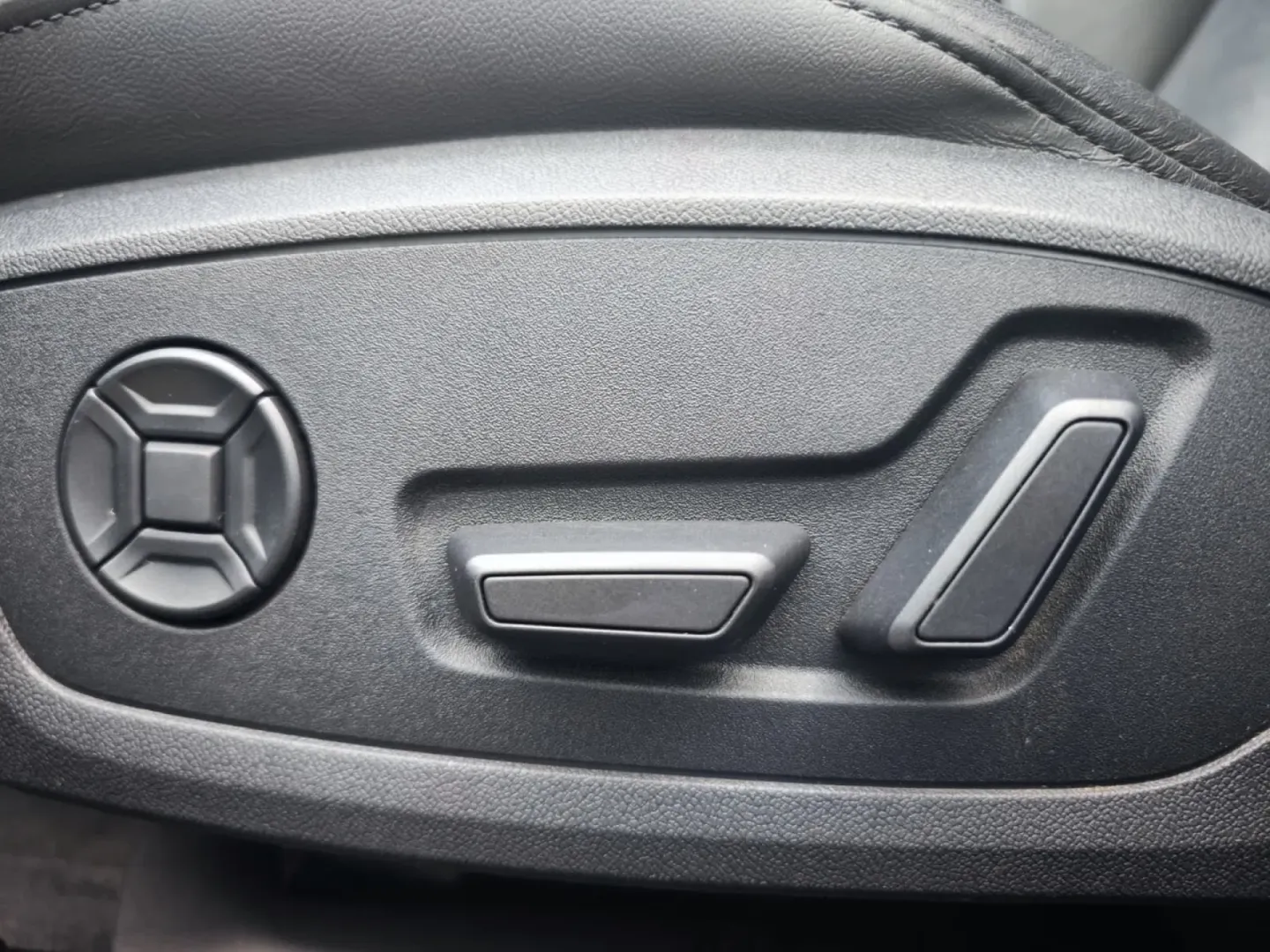 Cumpara/ Vinde online Audi A6 2021 SH, la cel mai bun pret pentru tine!