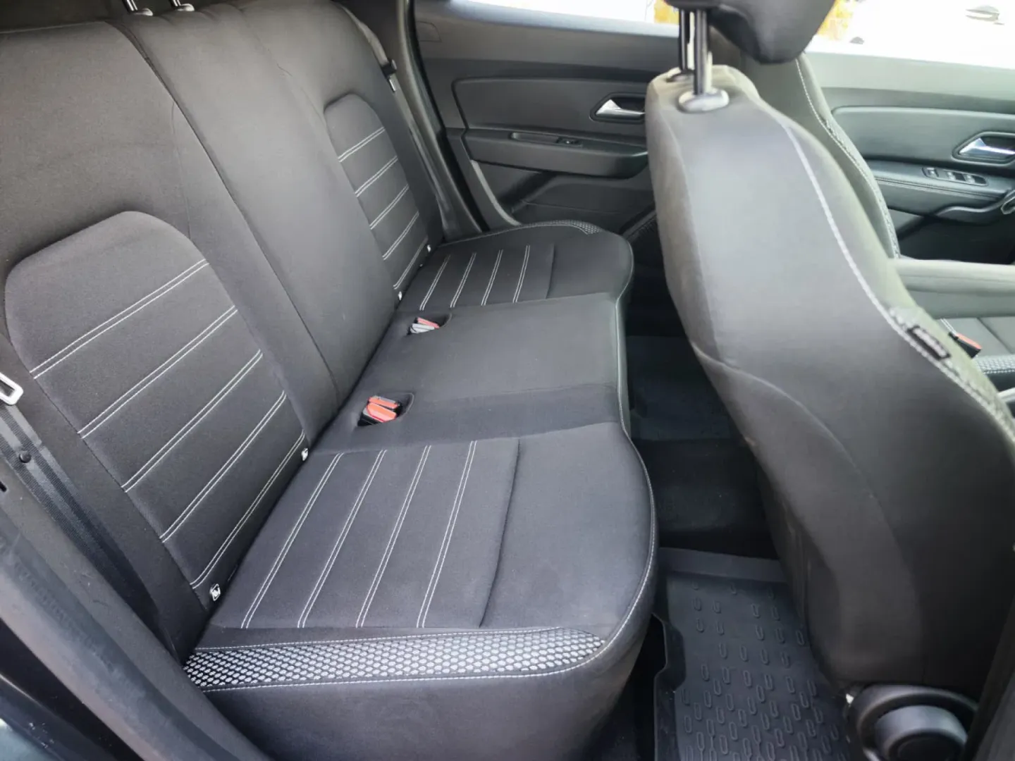 Cumpara/ Vinde online Dacia Duster 2021 SH, la cel mai bun pret pentru tine!