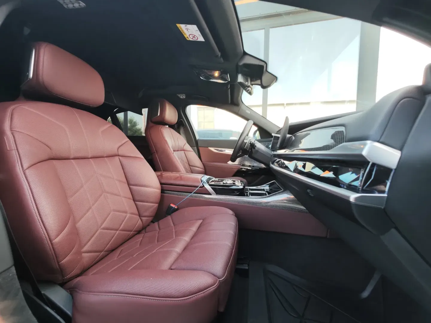 Cumpara/ Vinde online BMW 7 Series 2024 SH, la cel mai bun pret pentru tine!