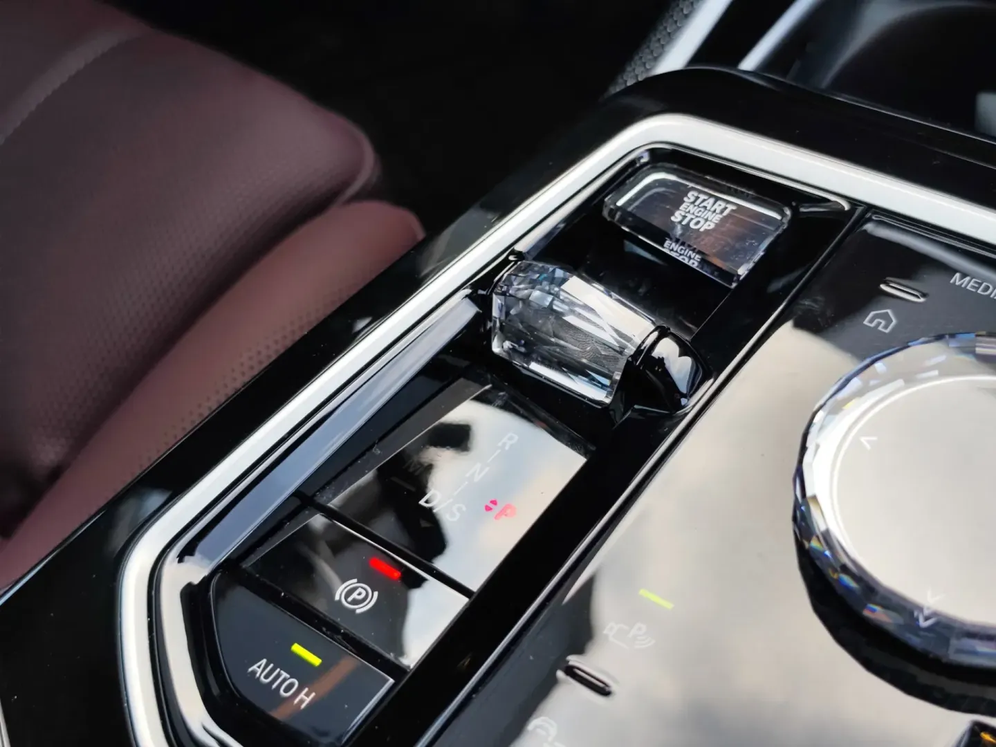 Cumpara/ Vinde online BMW 7 Series 2024 SH, la cel mai bun pret pentru tine!