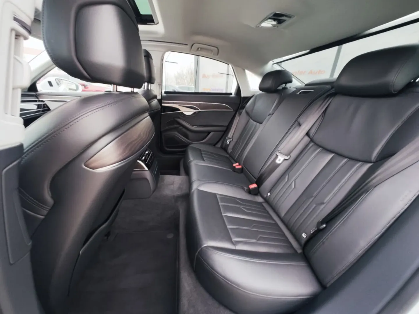 Cumpara/ Vinde online Audi A8 2022 SH, la cel mai bun pret pentru tine!