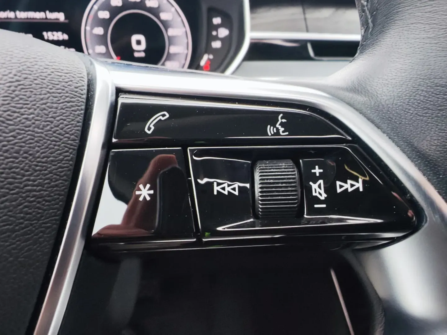 Cumpara/ Vinde online Audi A8 2022 SH, la cel mai bun pret pentru tine!