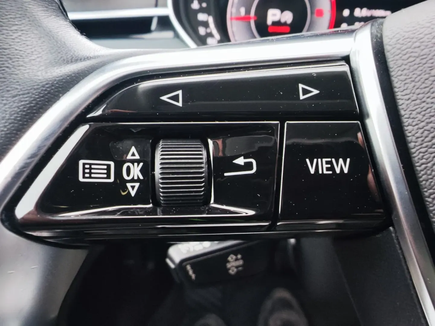 Cumpara/ Vinde online Audi A8 2022 SH, la cel mai bun pret pentru tine!