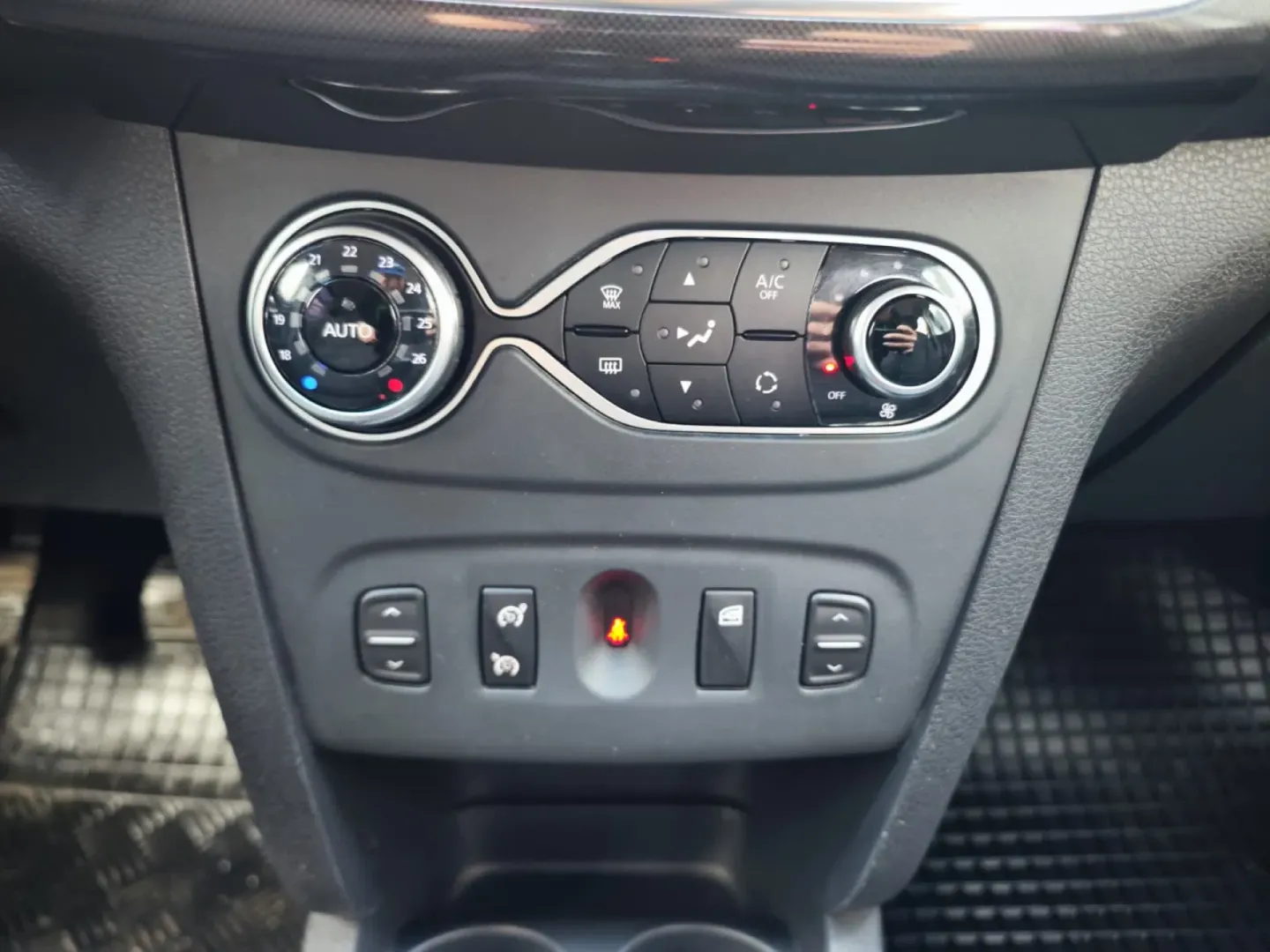 Cumpara/ Vinde online Dacia Logan 2020 SH, la cel mai bun pret pentru tine!