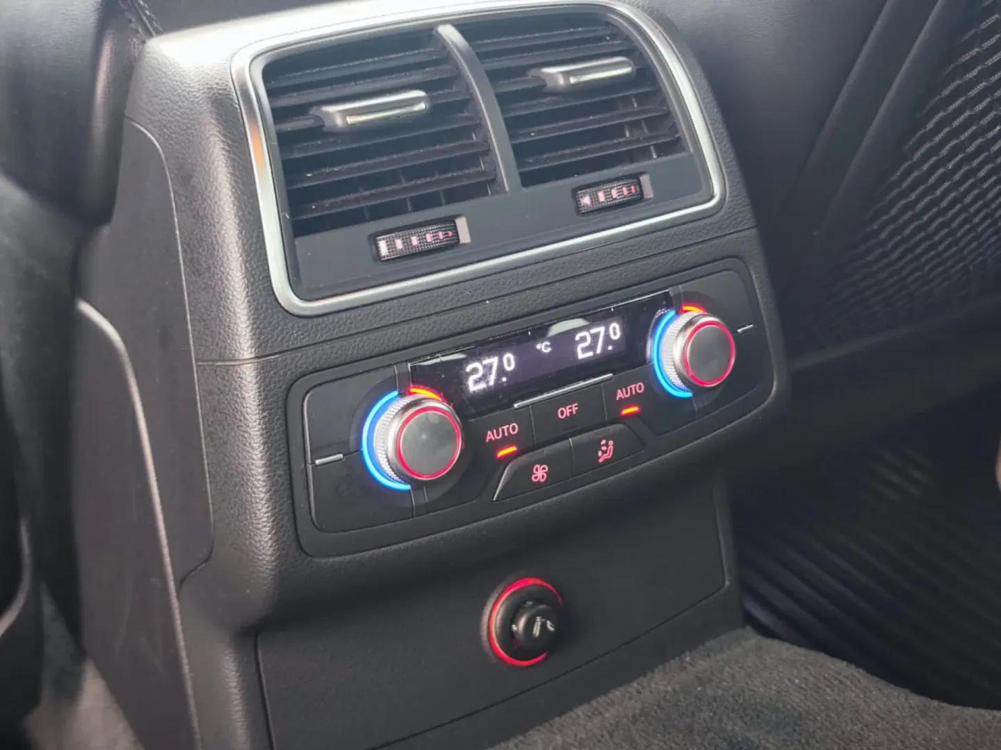 Cumpara/ Vinde online Audi A6 2012 SH, la cel mai bun pret pentru tine!