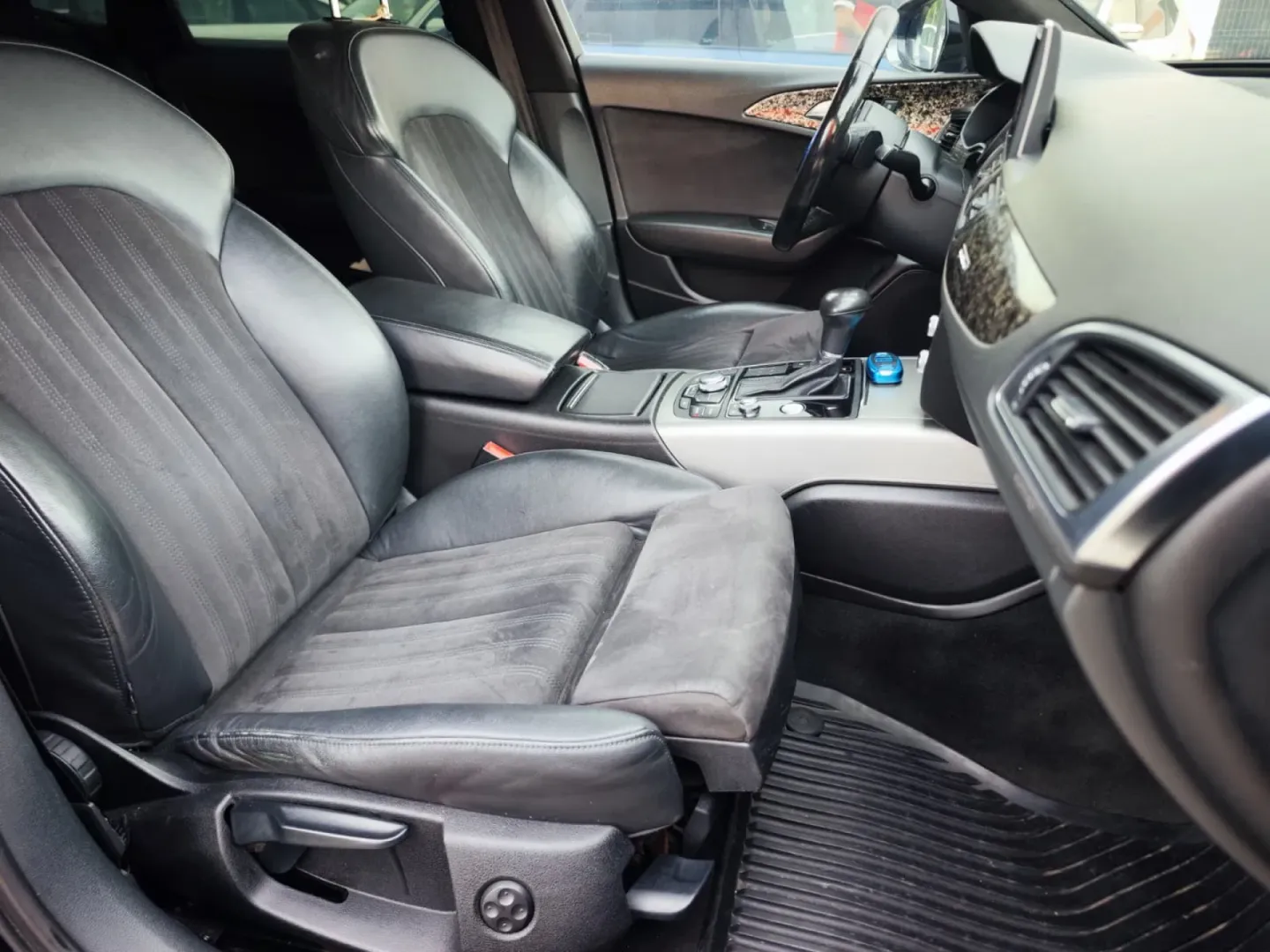 Cumpara/ Vinde online Audi A6 2012 SH, la cel mai bun pret pentru tine!