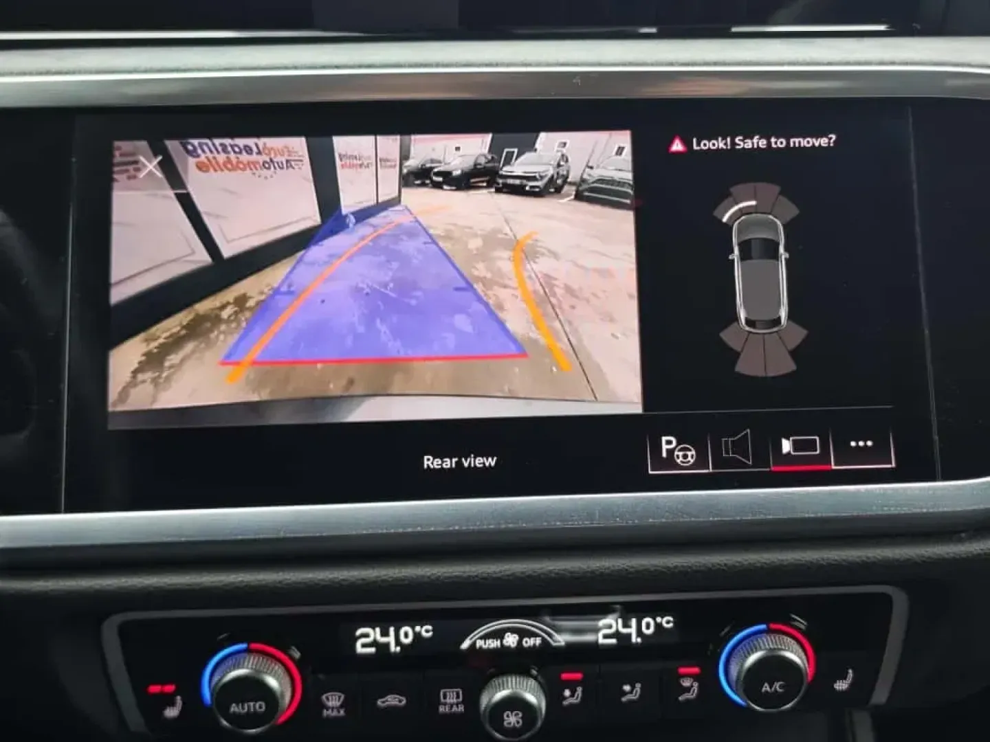 Cumpara/ Vinde online Audi Q3 2022 SH, la cel mai bun pret pentru tine!