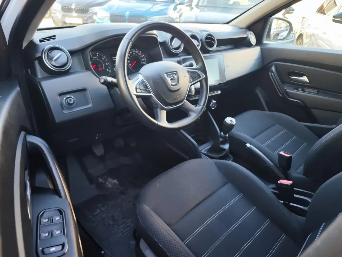 Cumpara/ Vinde online Dacia Duster 2022 SH, la cel mai bun pret pentru tine!