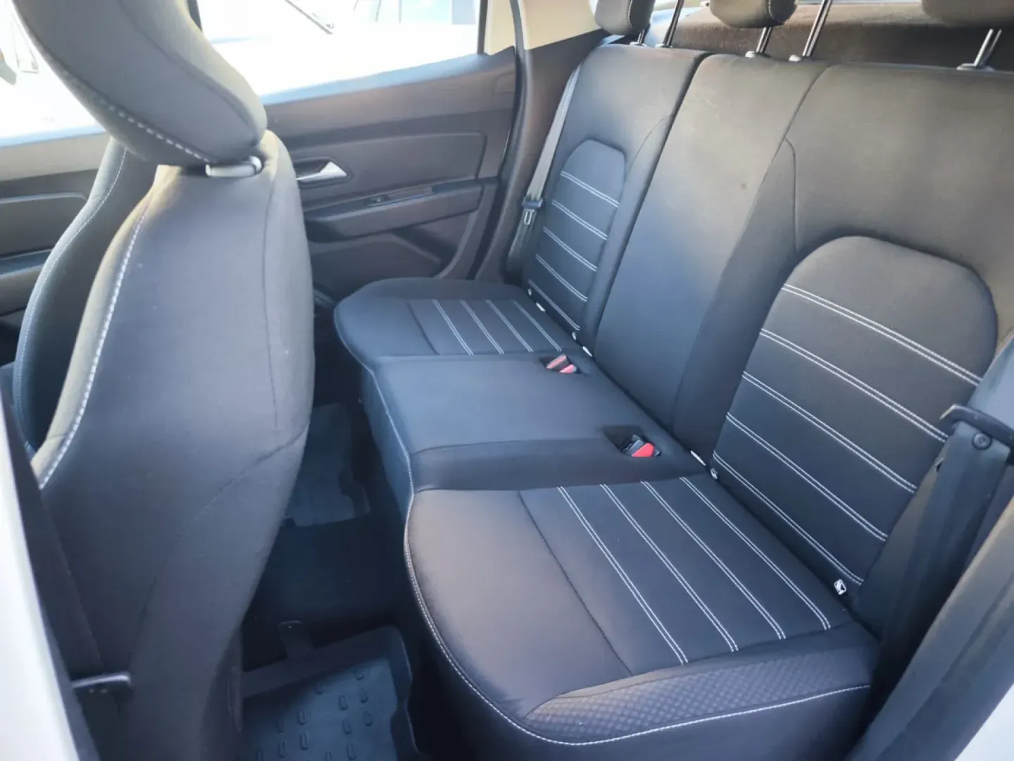 Cumpara/ Vinde online Dacia Duster 2022 SH, la cel mai bun pret pentru tine!