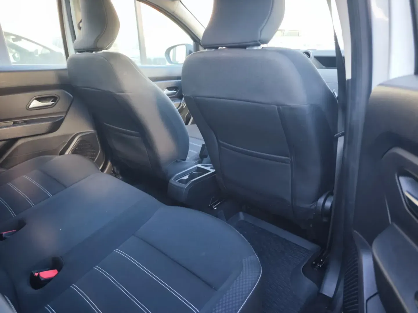 Cumpara/ Vinde online Dacia Duster 2022 SH, la cel mai bun pret pentru tine!