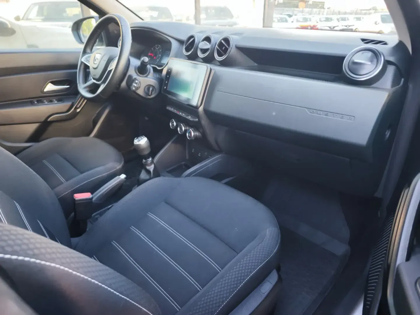 Cumpara/ Vinde online Dacia Duster 2022 SH, la cel mai bun pret pentru tine!