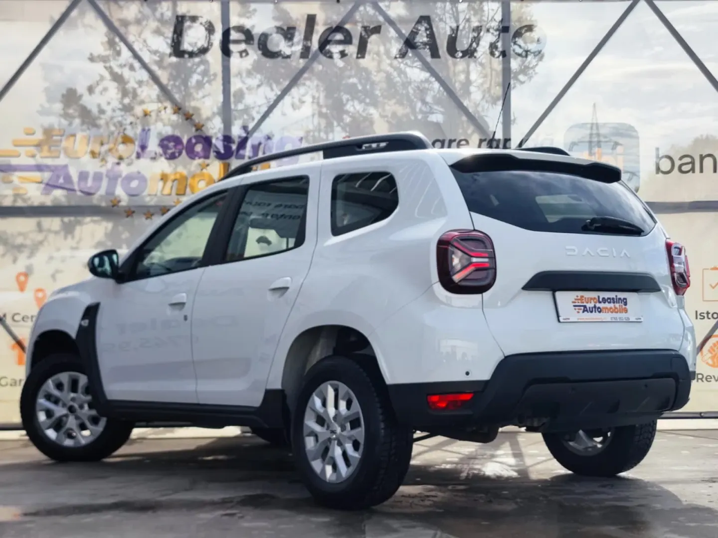 Cumpara/ Vinde online Dacia Duster 2023 SH, la cel mai bun pret pentru tine!