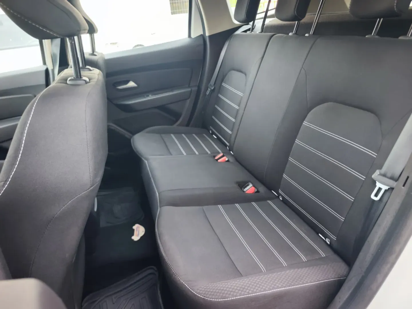 Cumpara/ Vinde online Dacia Duster 2023 SH, la cel mai bun pret pentru tine!