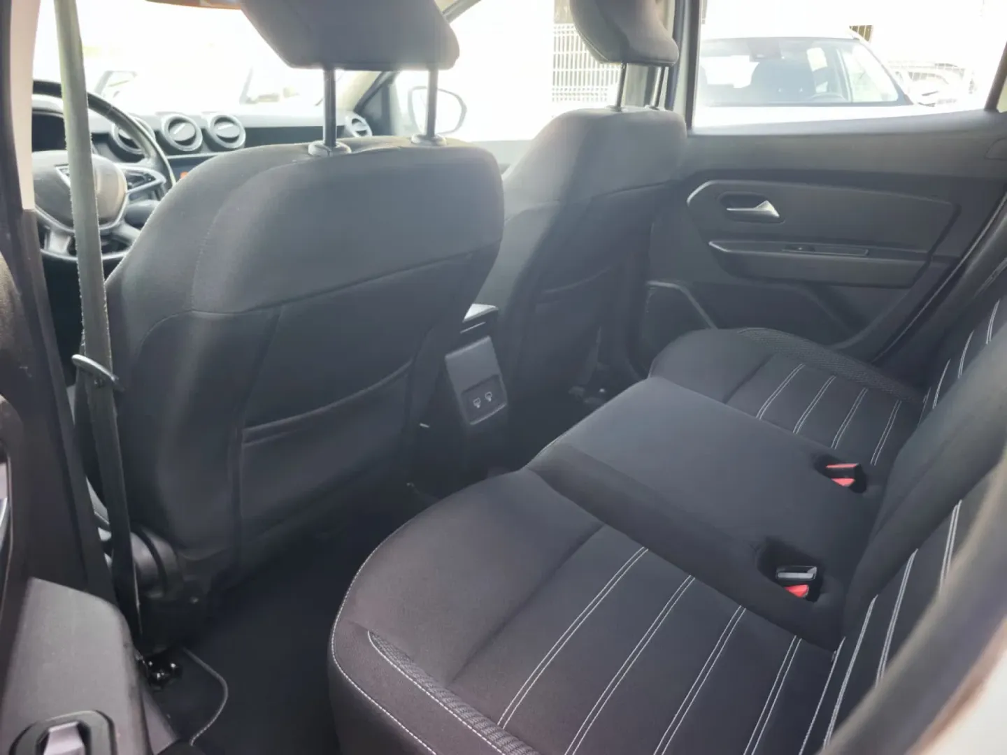 Cumpara/ Vinde online Dacia Duster 2022 SH, la cel mai bun pret pentru tine!