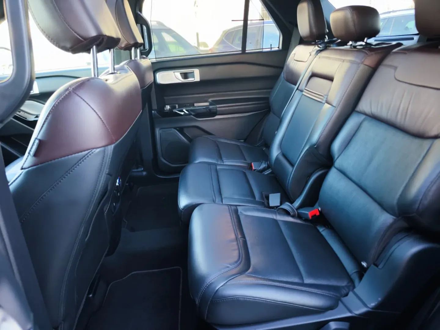 Cumpara/ Vinde online Ford Explorer 2022 SH, la cel mai bun pret pentru tine!