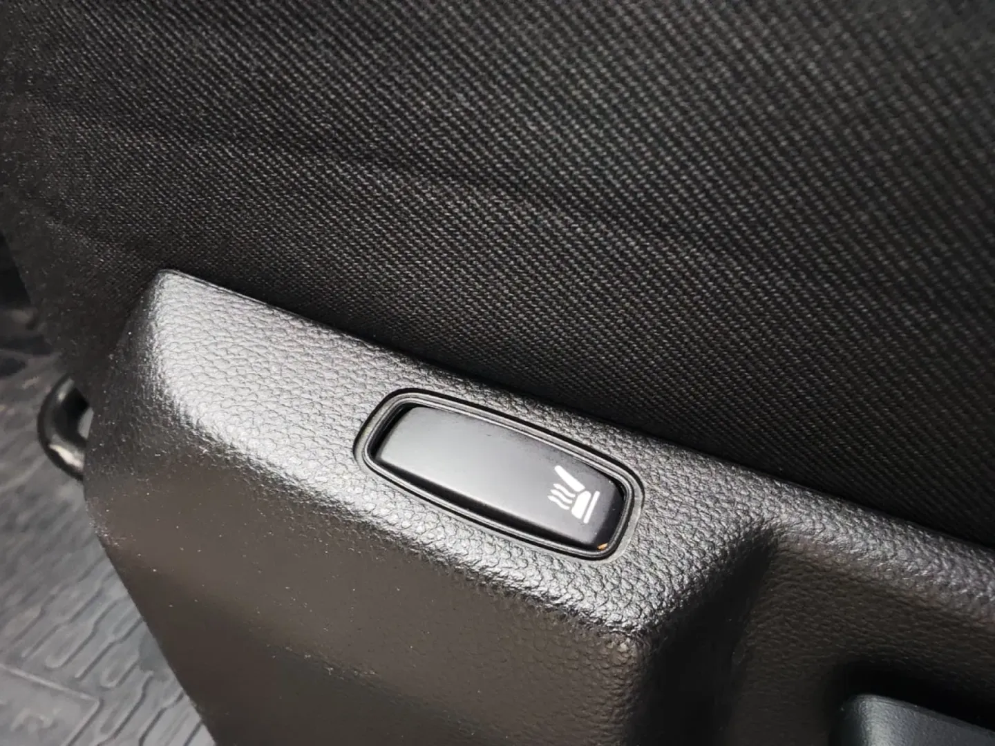 Cumpara/ Vinde online Dacia Duster 2021 SH, la cel mai bun pret pentru tine!