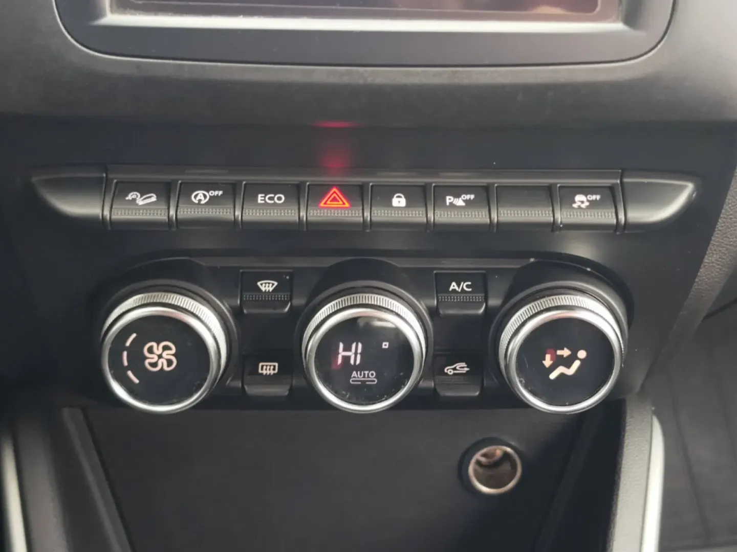 Cumpara/ Vinde online Dacia Duster 2021 SH, la cel mai bun pret pentru tine!