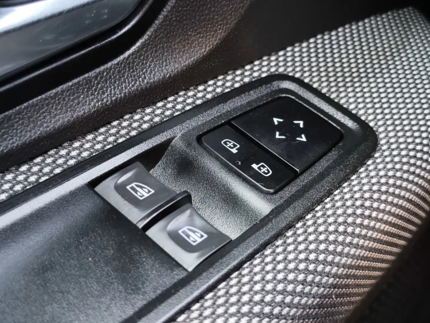 Cumpara/ Vinde online Dacia Logan 2021 SH, la cel mai bun pret pentru tine!