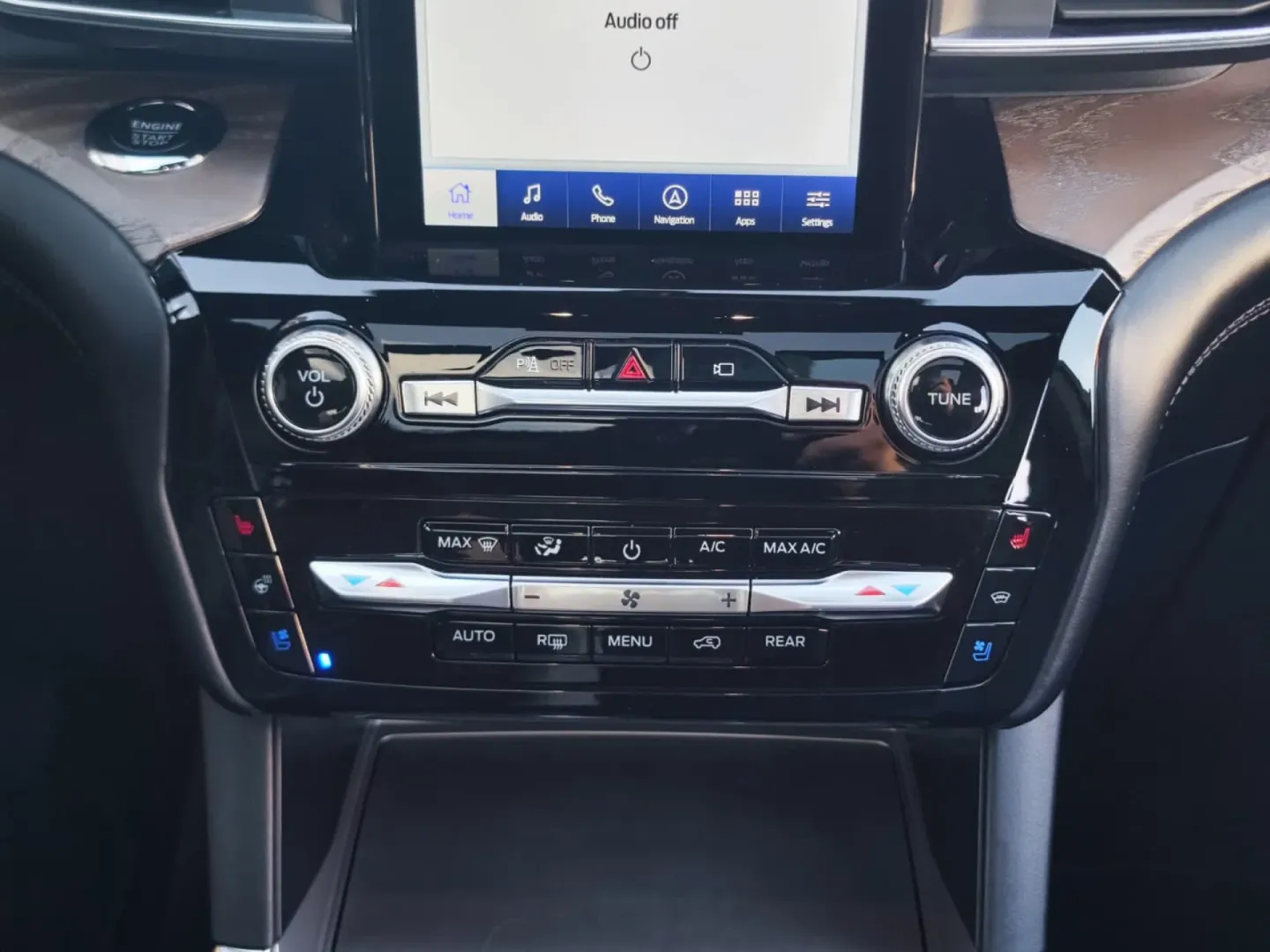 Cumpara/ Vinde online Ford Explorer 2022 SH, la cel mai bun pret pentru tine!