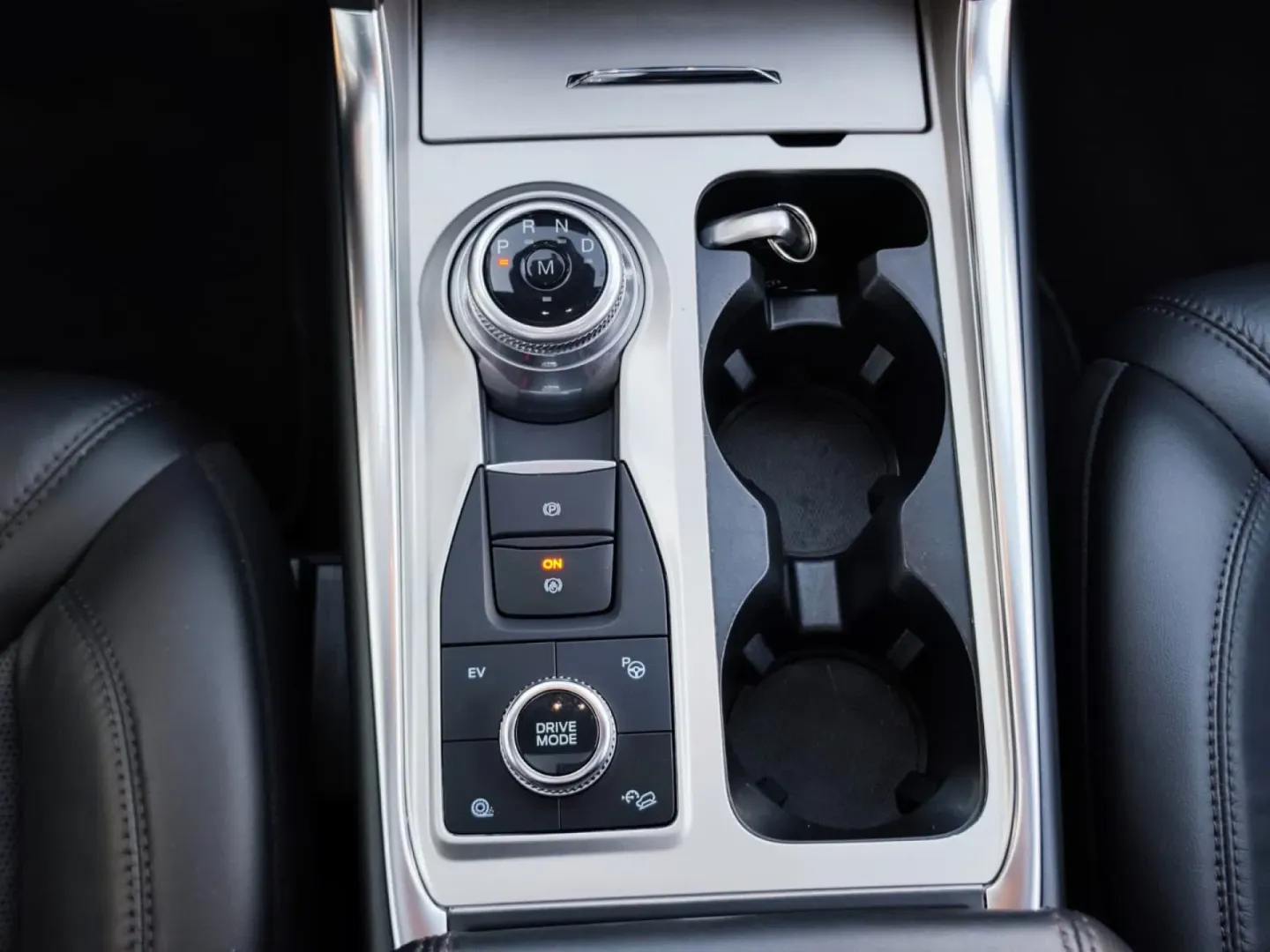 Cumpara/ Vinde online Ford Explorer 2022 SH, la cel mai bun pret pentru tine!