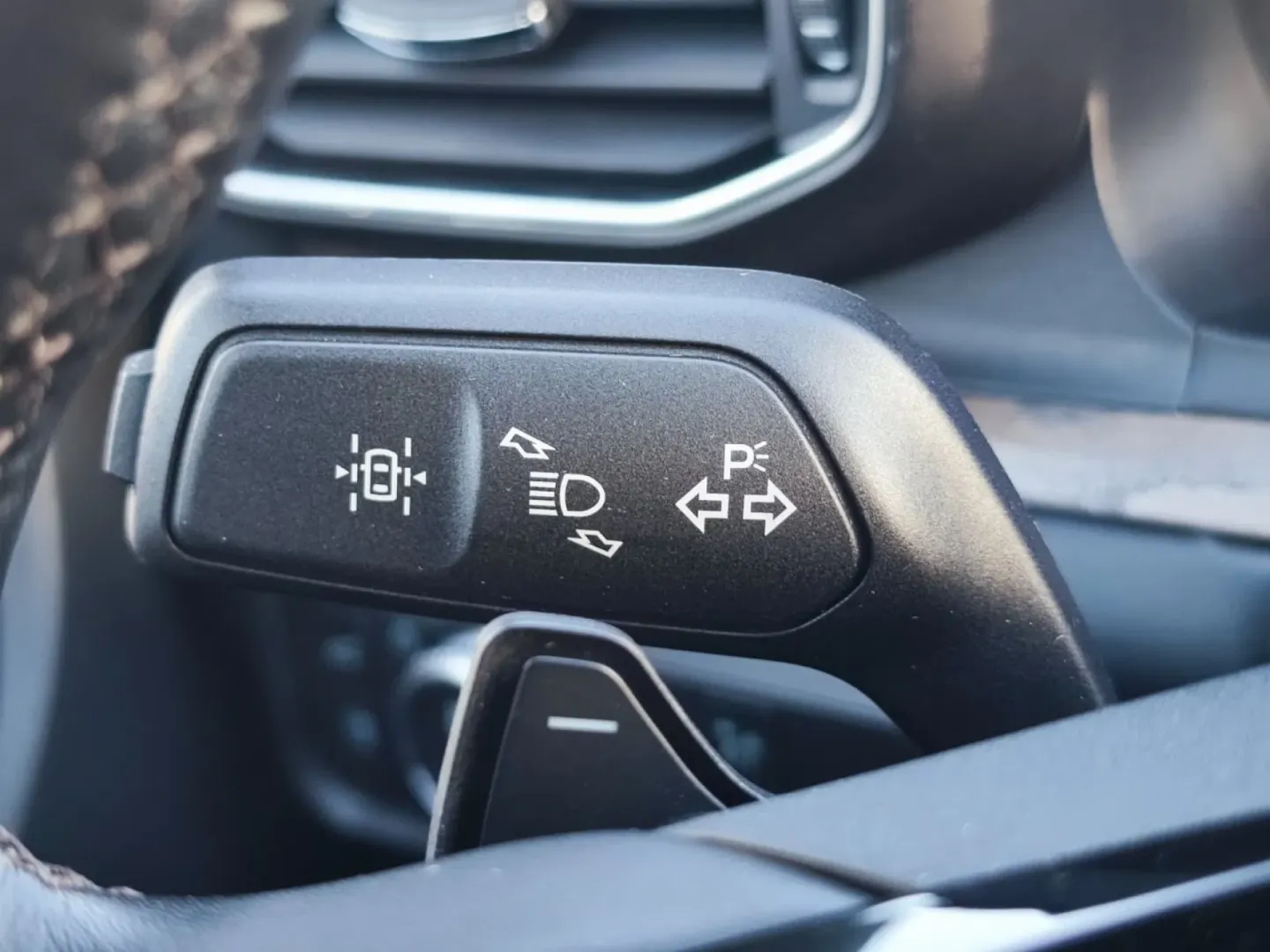 Cumpara/ Vinde online Ford Explorer 2022 SH, la cel mai bun pret pentru tine!