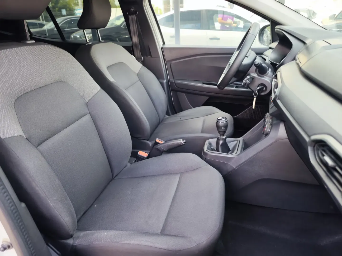 Cumpara/ Vinde online Dacia Logan 2021 SH, la cel mai bun pret pentru tine!