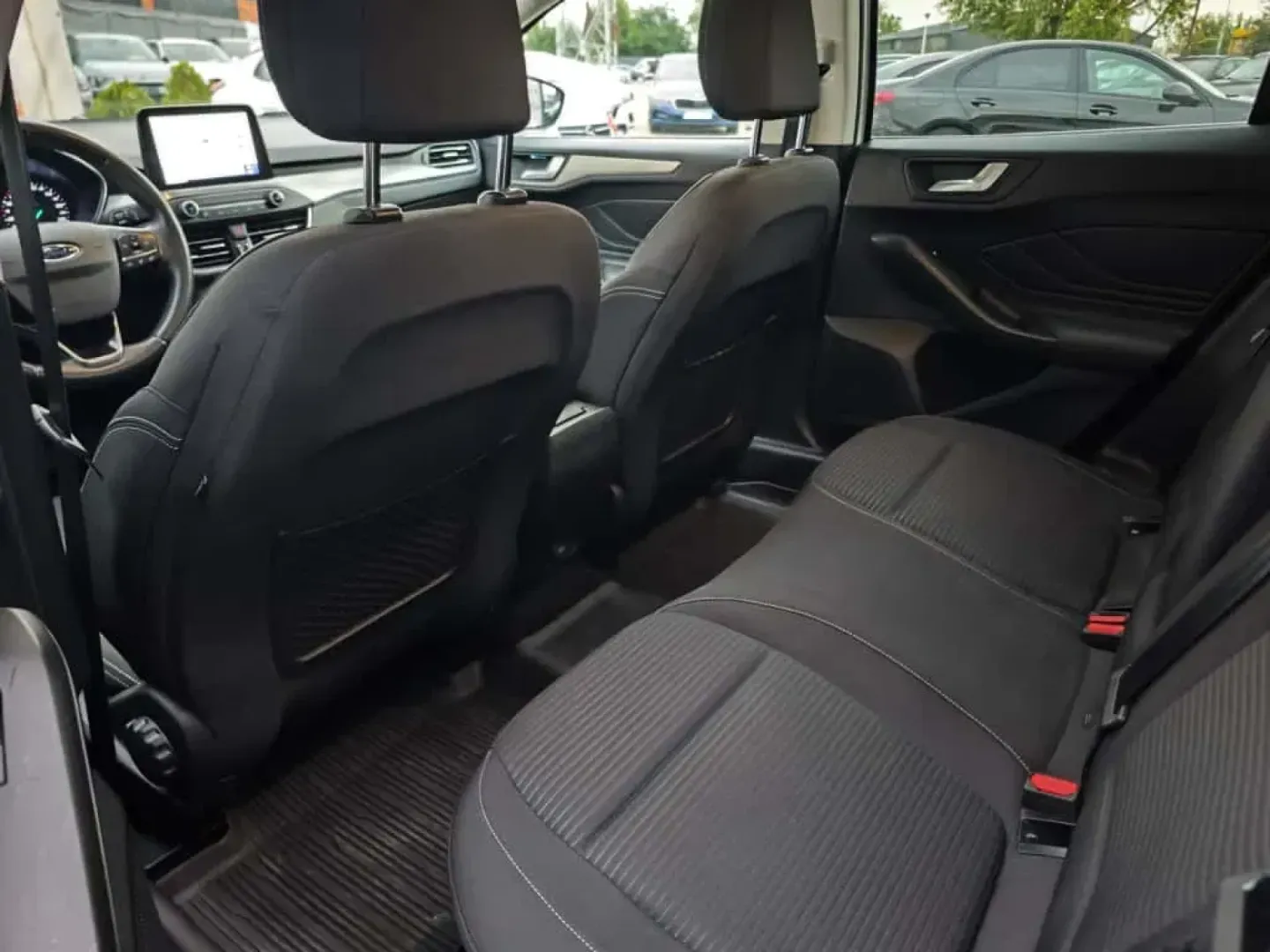 Cumpara/ Vinde online Ford Focus 2020 SH, la cel mai bun pret pentru tine!