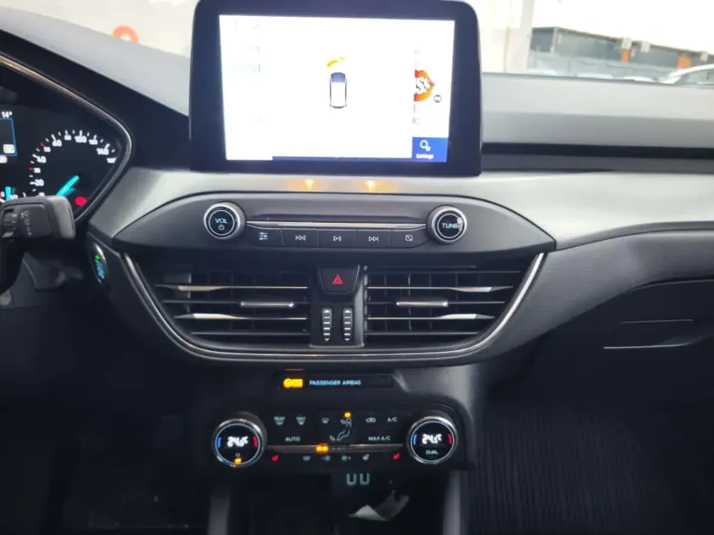 Cumpara/ Vinde online Ford Focus 2020 SH, la cel mai bun pret pentru tine!