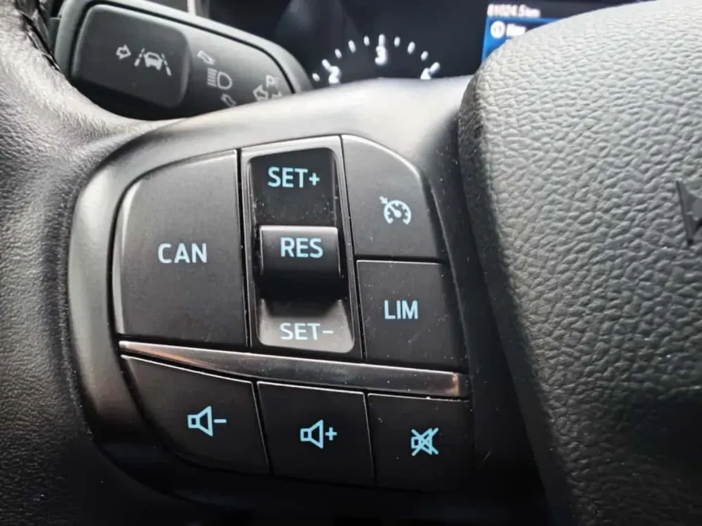Cumpara/ Vinde online Ford Focus 2020 SH, la cel mai bun pret pentru tine!