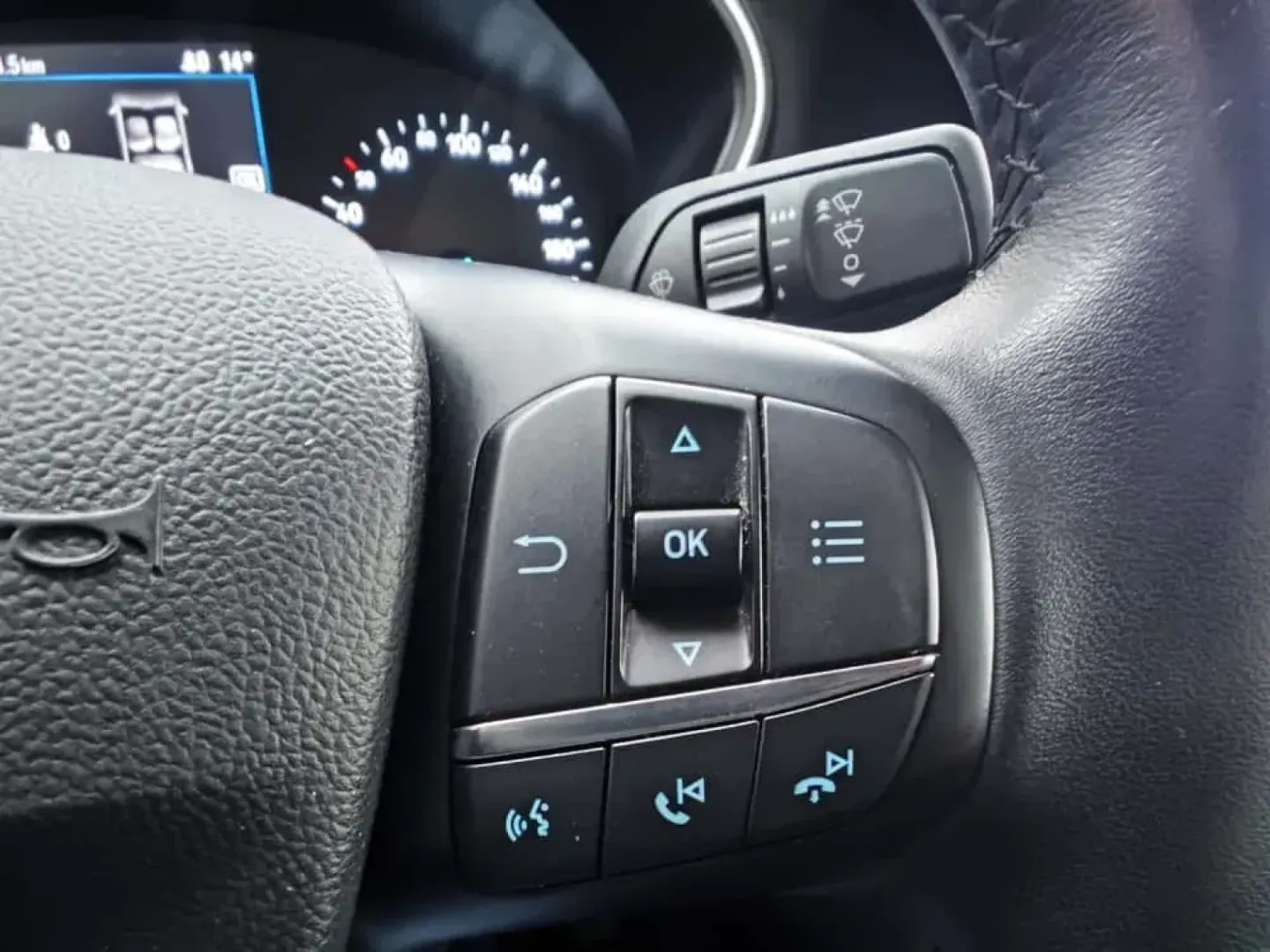 Cumpara/ Vinde online Ford Focus 2020 SH, la cel mai bun pret pentru tine!