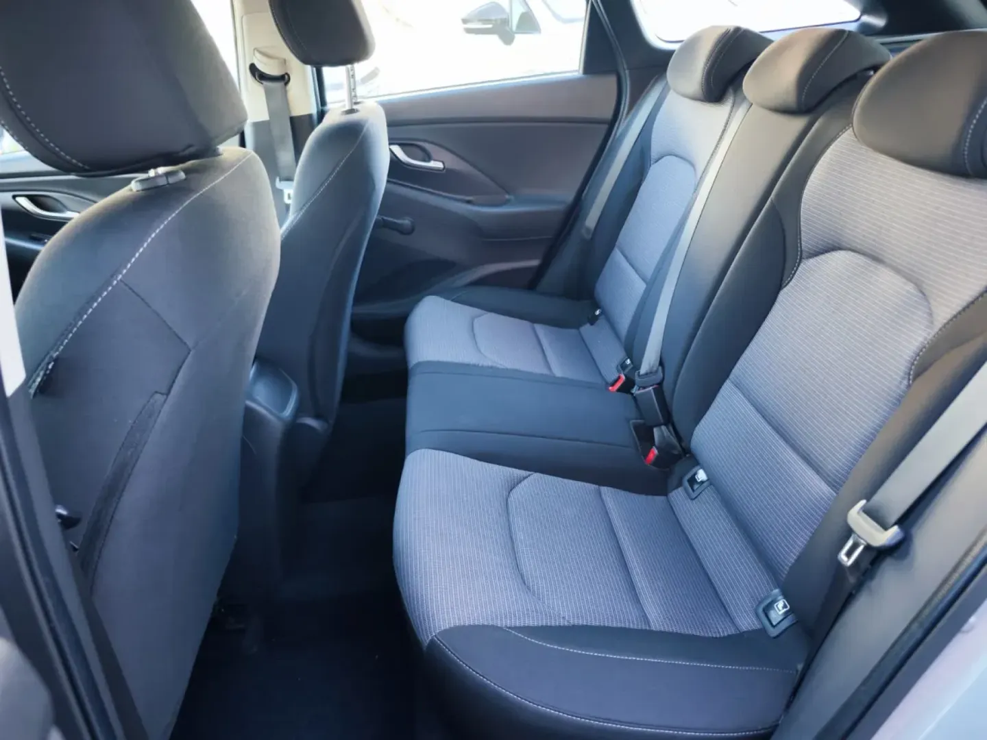 Cumpara/ Vinde online Hyundai i30 2022 SH, la cel mai bun pret pentru tine!