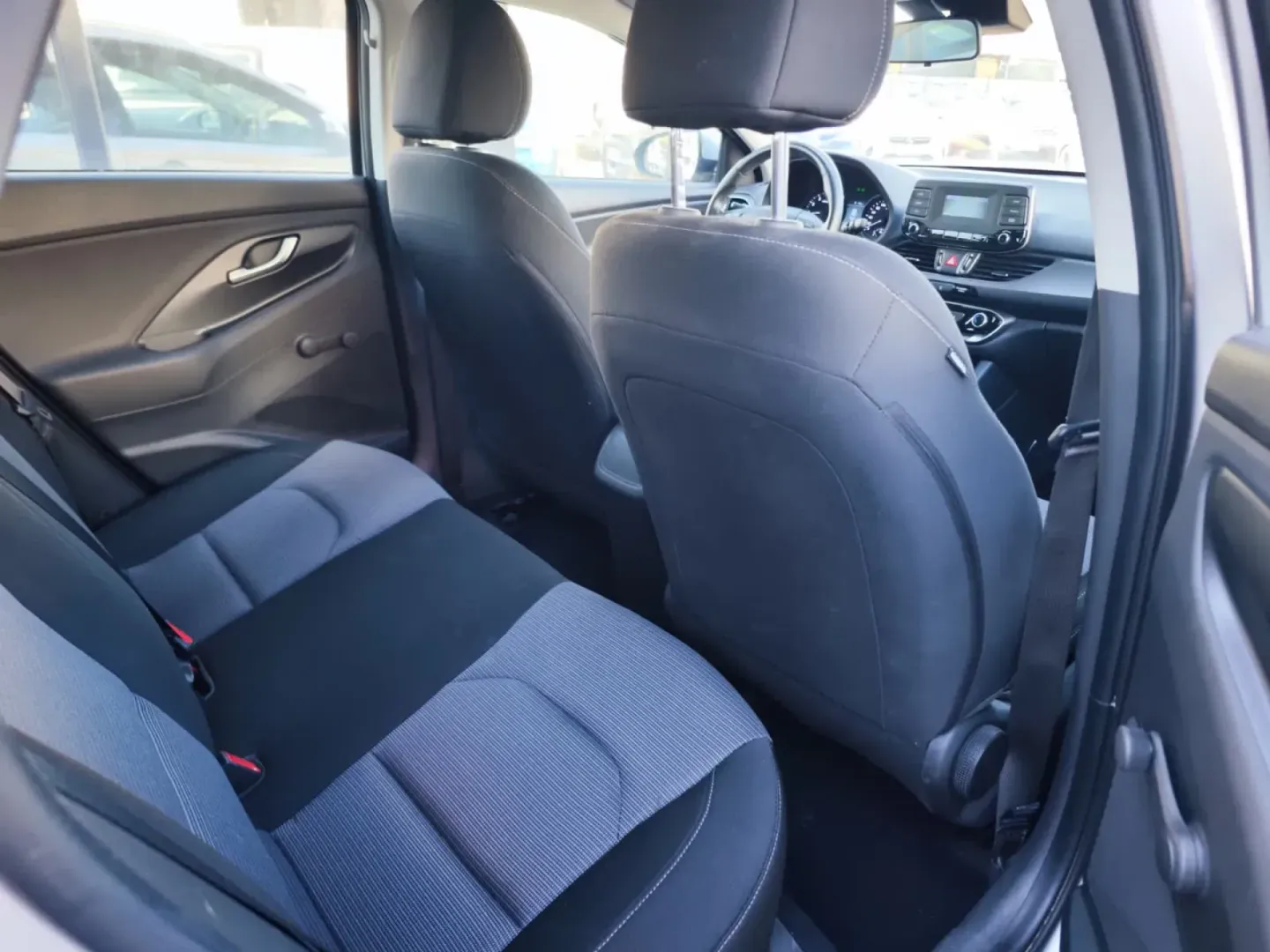 Cumpara/ Vinde online Hyundai i30 2022 SH, la cel mai bun pret pentru tine!