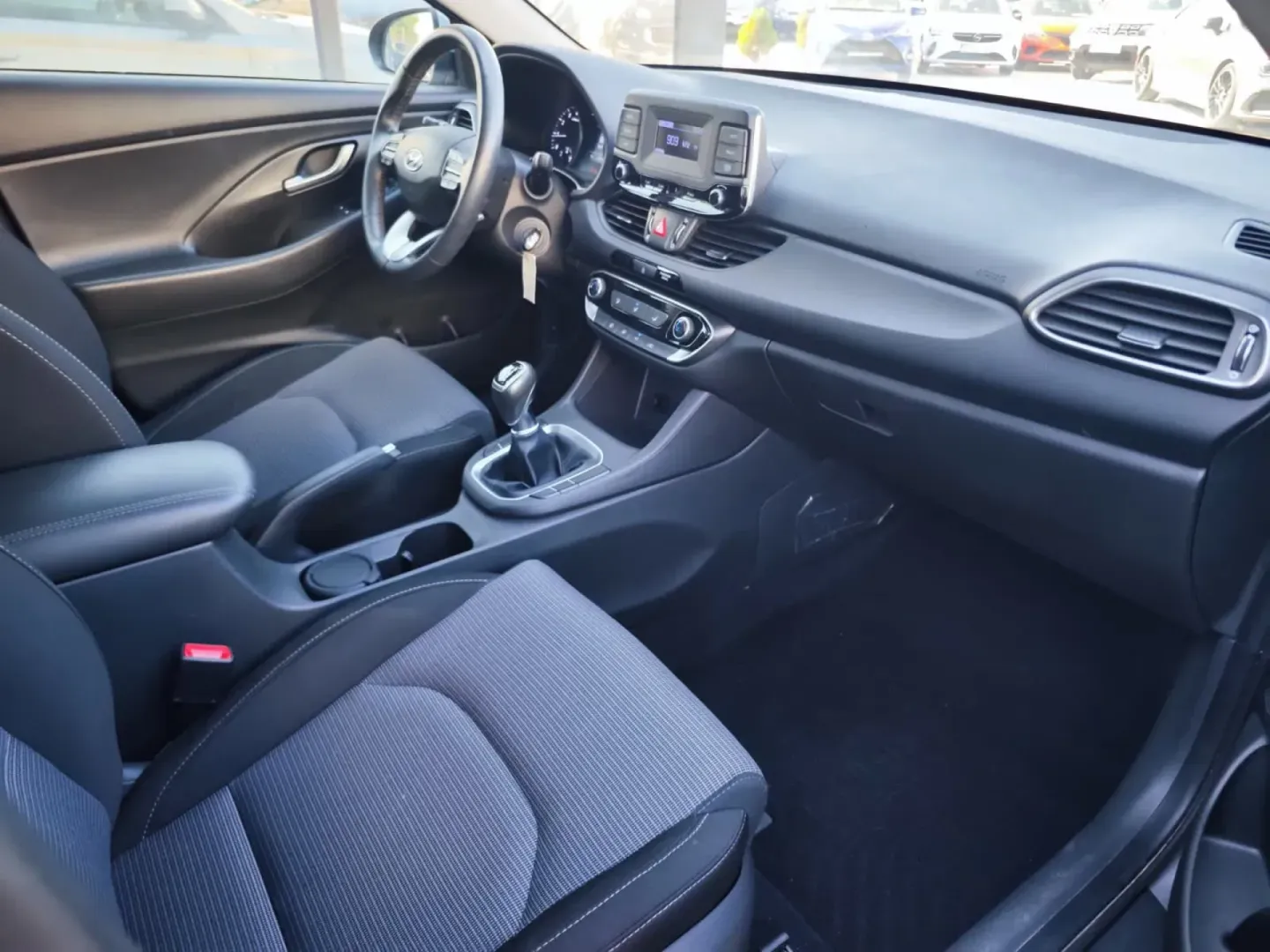 Cumpara/ Vinde online Hyundai i30 2022 SH, la cel mai bun pret pentru tine!