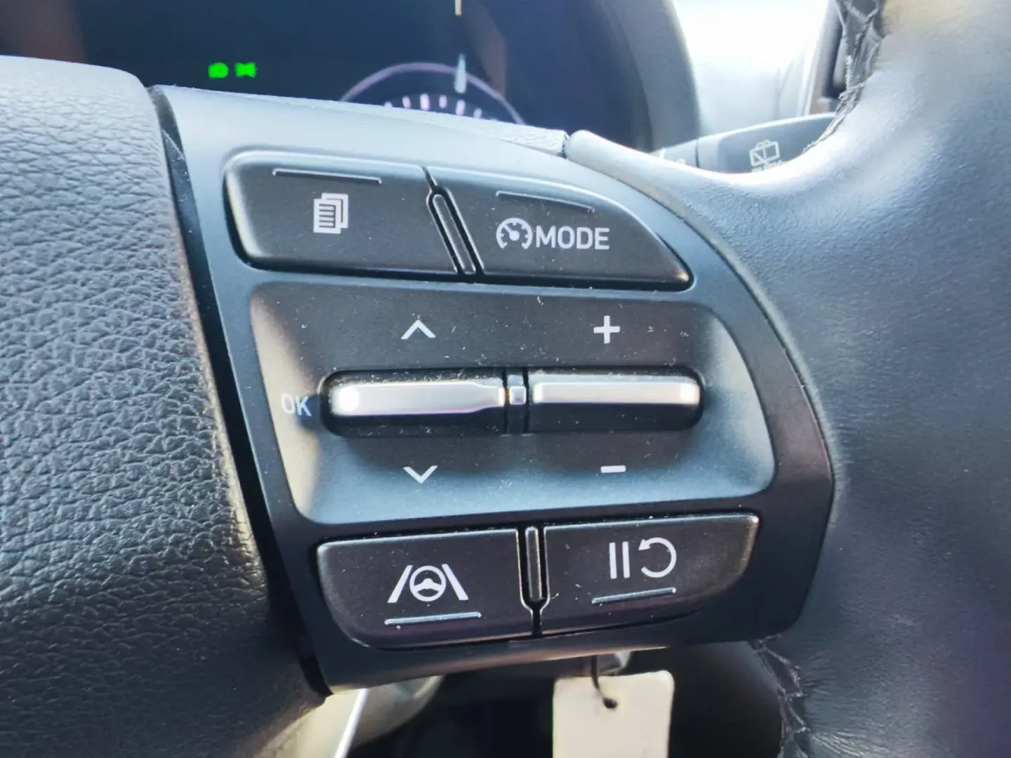 Cumpara/ Vinde online Hyundai i30 2022 SH, la cel mai bun pret pentru tine!