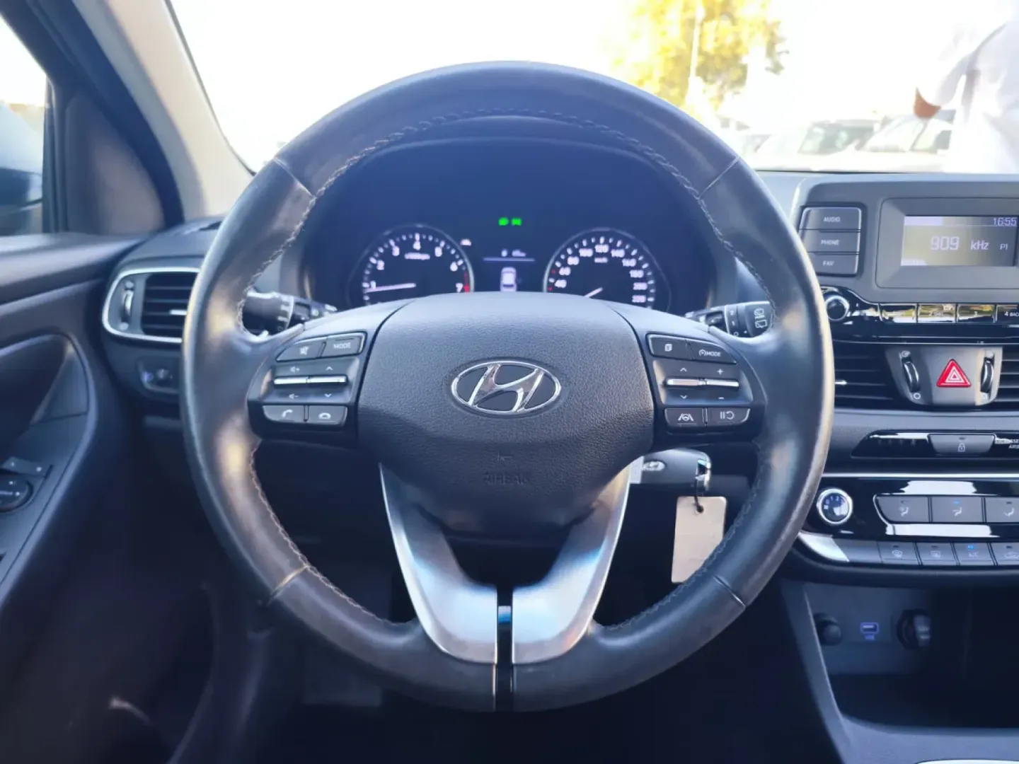 Cumpara/ Vinde online Hyundai i30 2022 SH, la cel mai bun pret pentru tine!