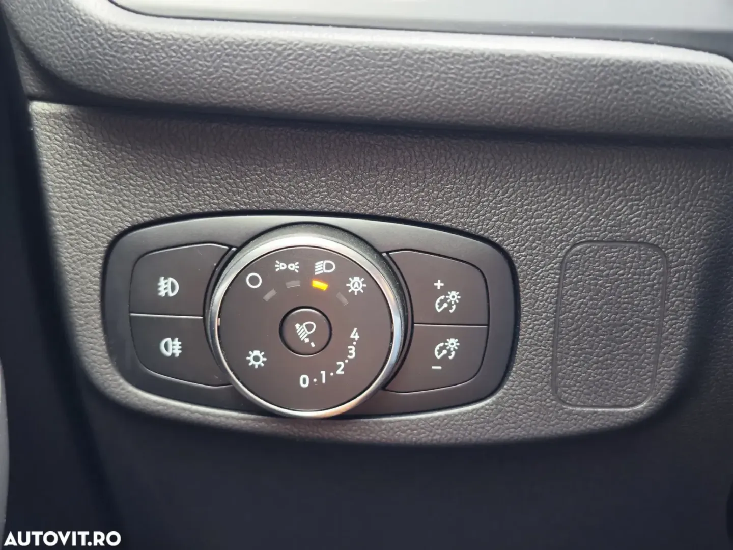 Cumpara/ Vinde online Ford Focus 2019 SH, la cel mai bun pret pentru tine!