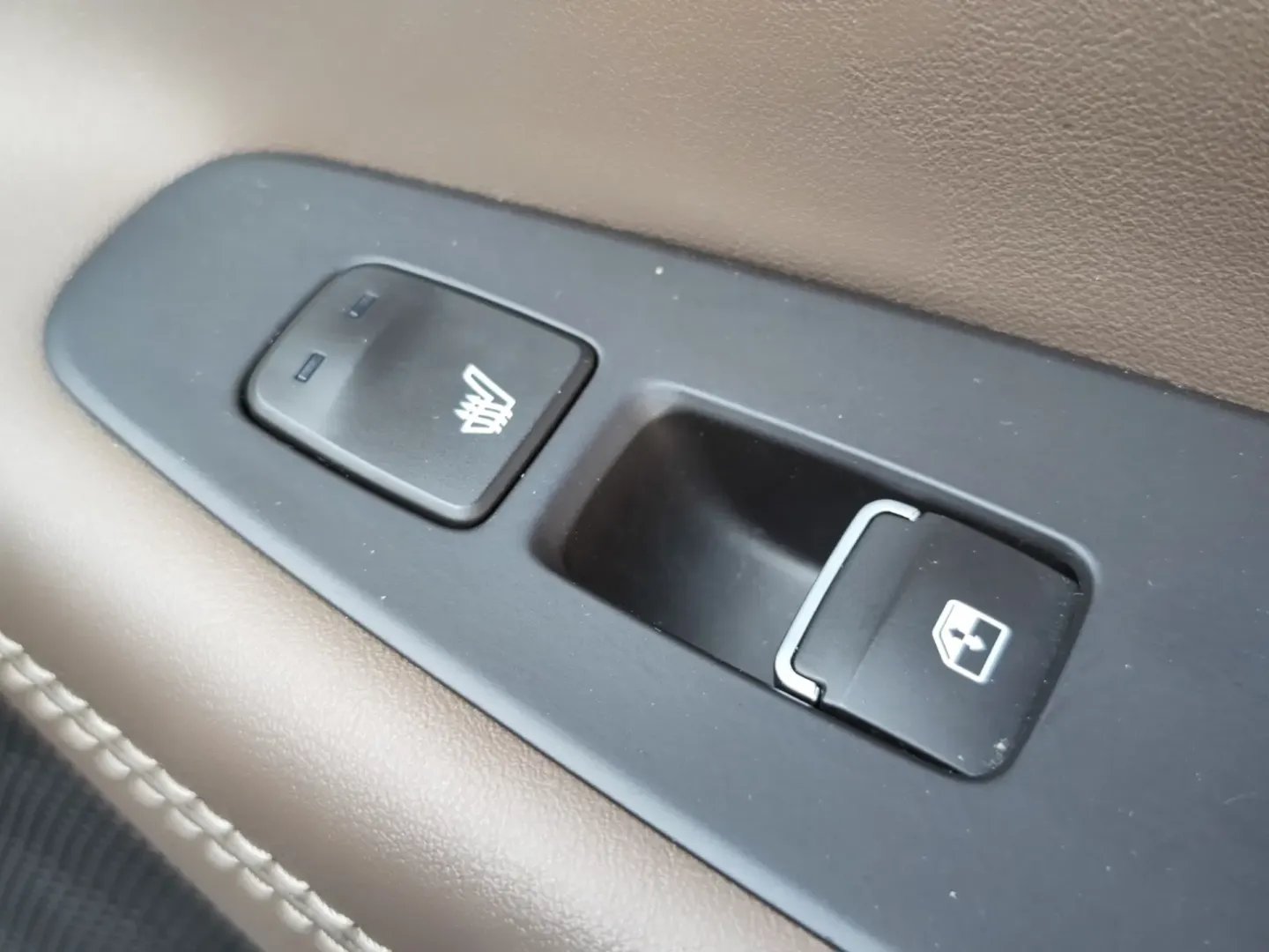 Cumpara/ Vinde online Hyundai Santa Fe 2020 SH, la cel mai bun pret pentru tine!
