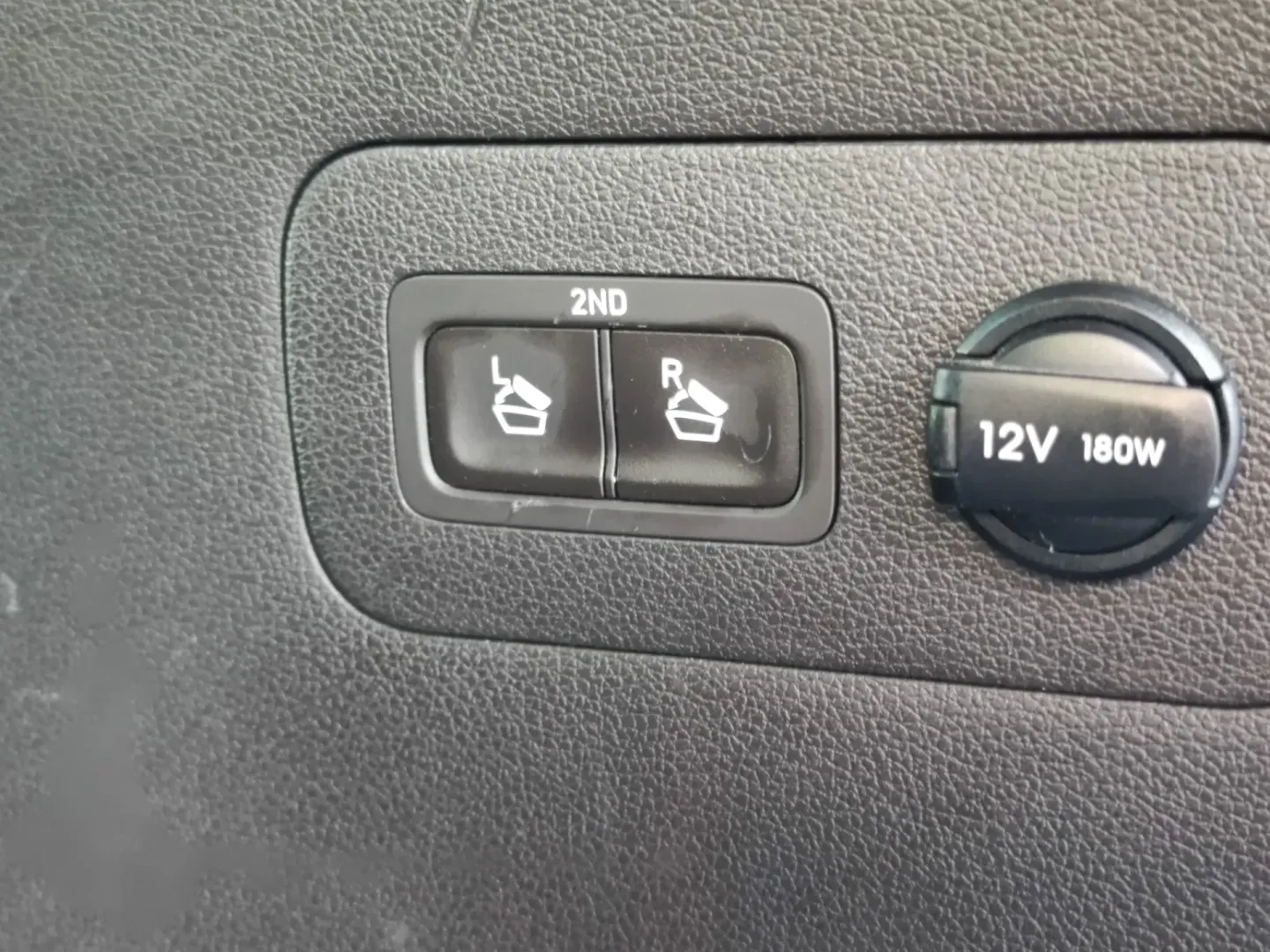 Cumpara/ Vinde online Hyundai Santa Fe 2020 SH, la cel mai bun pret pentru tine!