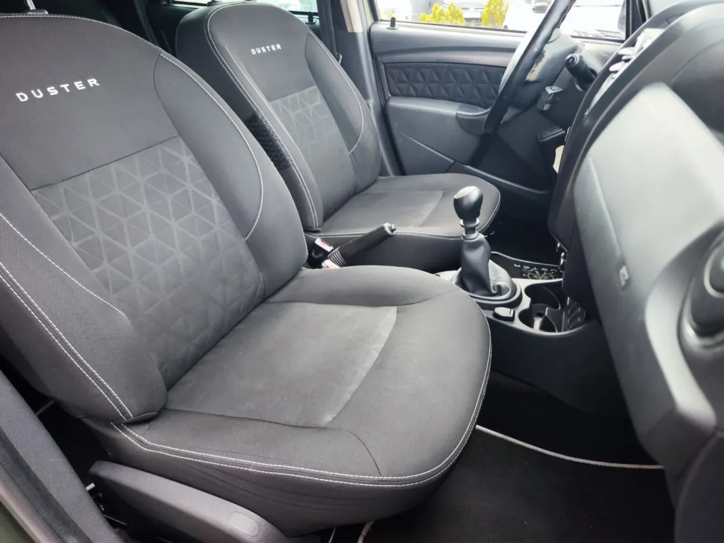 Cumpara/ Vinde online Dacia Duster 2014 SH, la cel mai bun pret pentru tine!