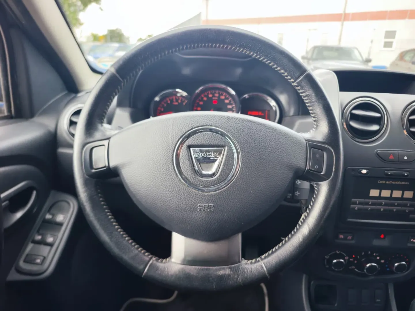 Cumpara/ Vinde online Dacia Duster 2014 SH, la cel mai bun pret pentru tine!