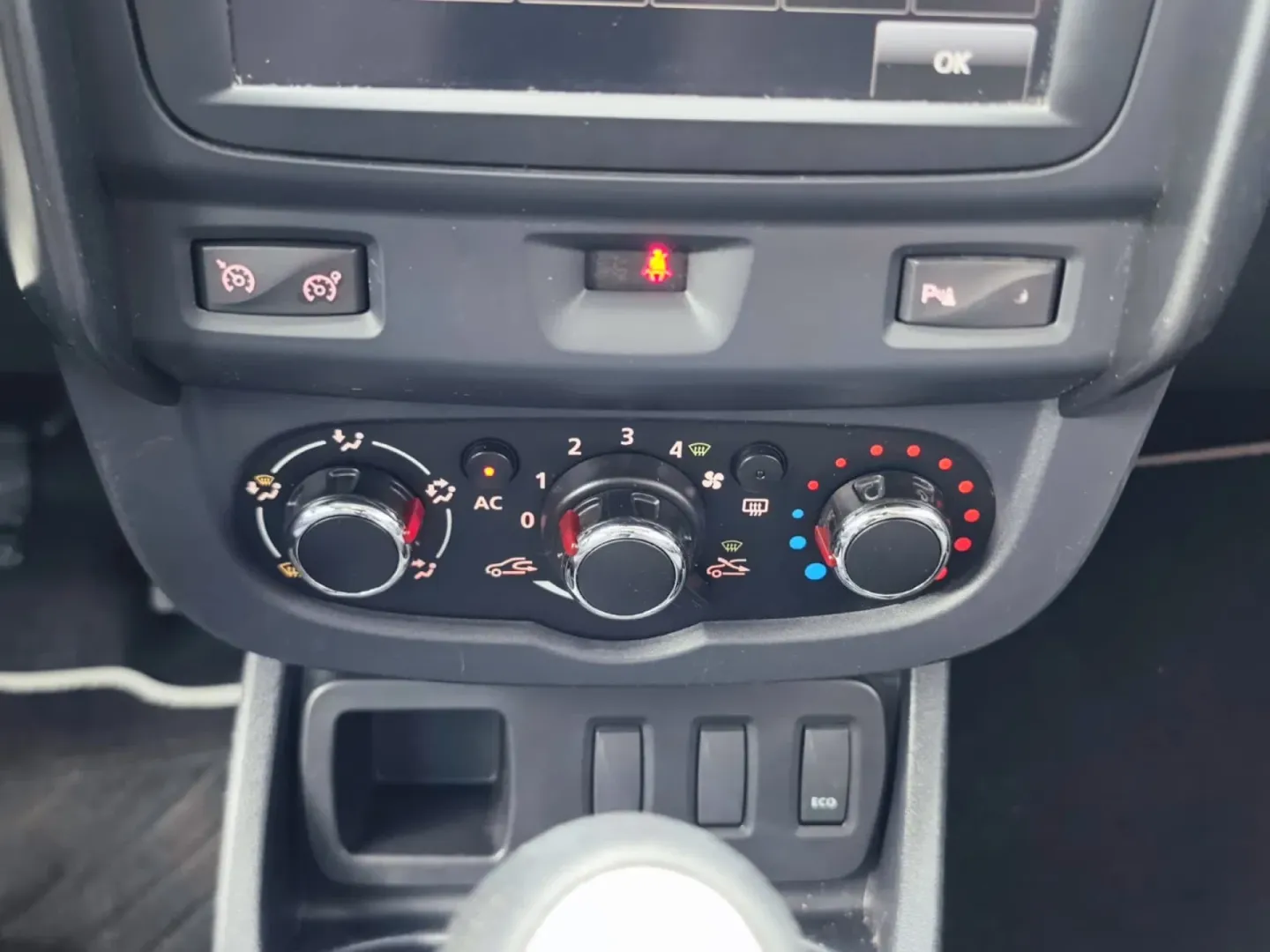 Cumpara/ Vinde online Dacia Duster 2014 SH, la cel mai bun pret pentru tine!