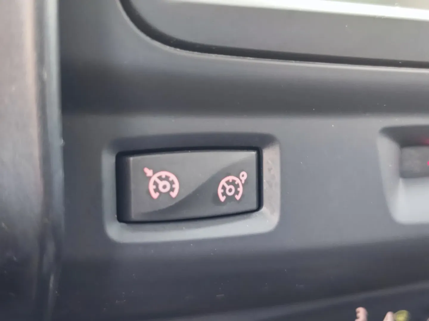 Cumpara/ Vinde online Dacia Duster 2014 SH, la cel mai bun pret pentru tine!
