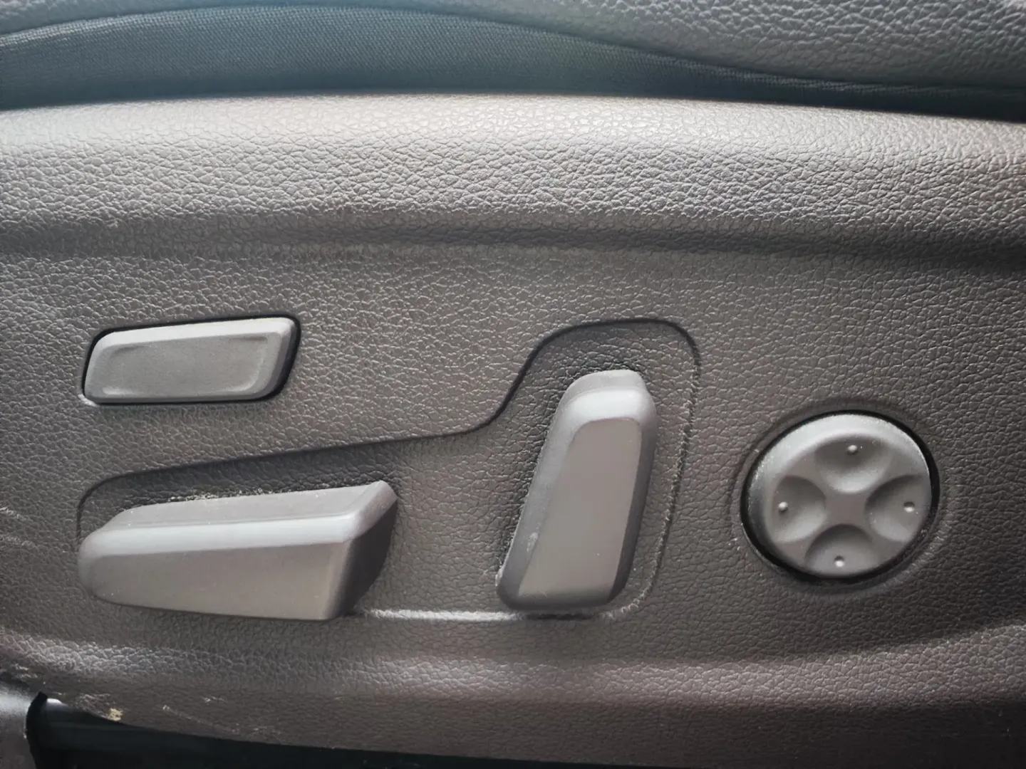 Cumpara/ Vinde online Hyundai Santa Fe 2020 SH, la cel mai bun pret pentru tine!