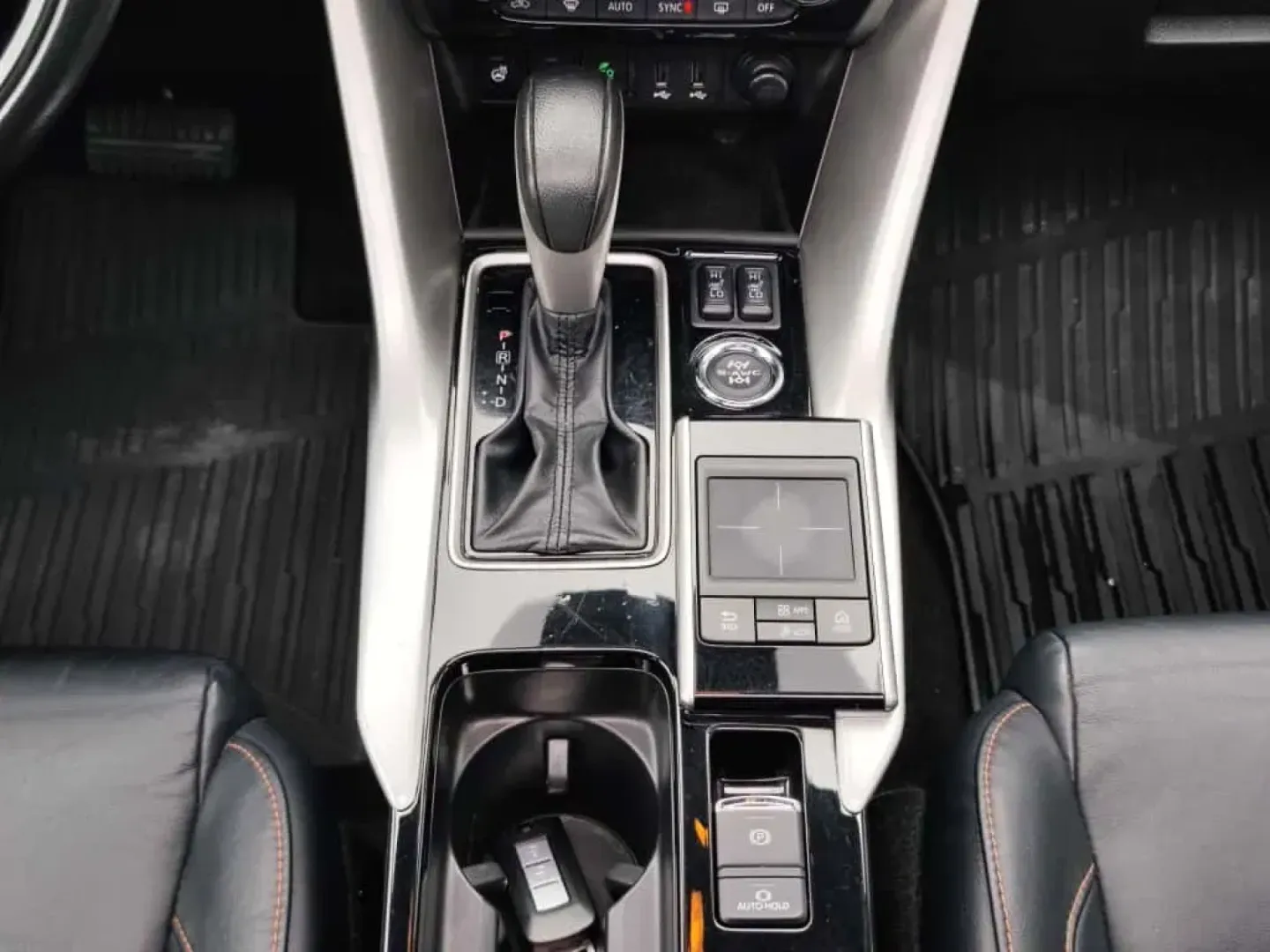 Cumpara/ Vinde online Mitsubishi Eclipse Cross 2020 SH, la cel mai bun pret pentru tine!