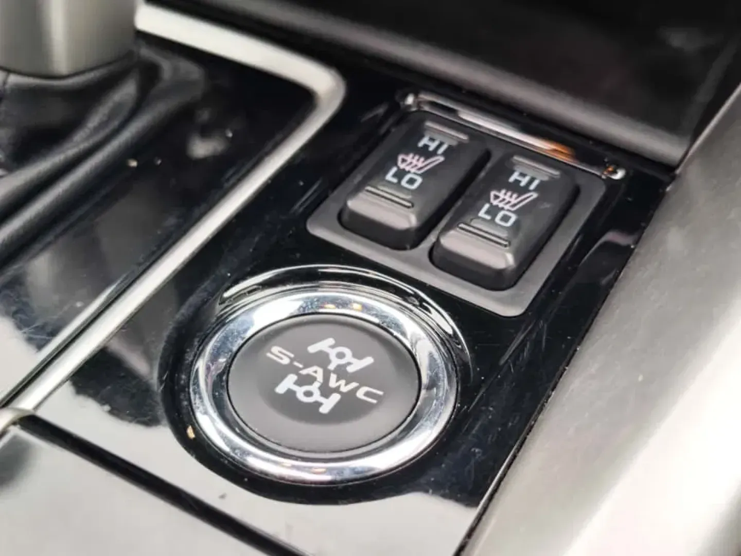 Cumpara/ Vinde online Mitsubishi Eclipse Cross 2020 SH, la cel mai bun pret pentru tine!